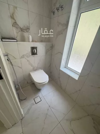فيلا للبيع في شارع الكوادر, حي الربيع, مدينة الرياض, منطقة الرياض صورة 5