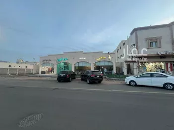 محل للبيع في شارع الترمذي, حي العزيزية, مدينة المدينه المنوره, منطقة المدينة المنورة صورة 2