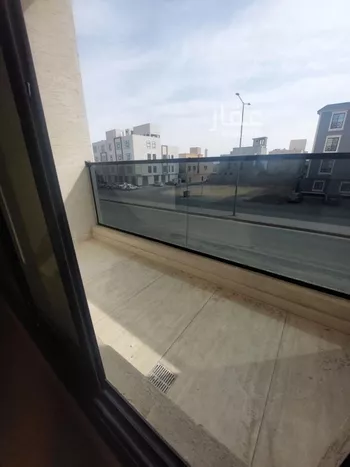 شقة للبيع في شارع عائش بن الصامت بن دريد, حي العوالي, مدينة الرياض, منطقة الرياض صورة 3