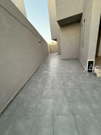 فيلا للبيع في شارع جبل أبهر, حي بدر, مدينة الرياض, منطقة الرياض صورة 2