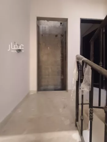 دور للبيع في شارع حسان بن قيس, حي بدر, مدينة الرياض, منطقة الرياض صورة 5