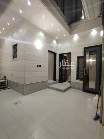 دور للبيع في شارع حسان بن قيس, حي بدر, مدينة الرياض, منطقة الرياض صورة 4