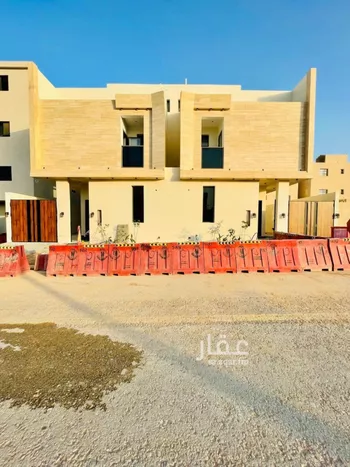 فيلا للبيع في شارع زينب بنت أبي سلمة, حي المهدية, مدينة الرياض, منطقة الرياض صورة 2