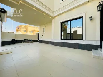 فيلا للبيع في شارع الميفا, حي ظهرة لبن, مدينة الرياض, منطقة الرياض صورة 4