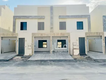 دور للبيع في شارع الجارود السلمي, حي عكاظ, مدينة الرياض, منطقة الرياض صورة 2