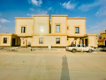 فيلا للبيع في شارع رقم 151, حي ظهرة لبن, مدينة الرياض, منطقة الرياض صورة 2