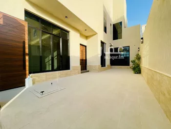 فيلا للبيع في شارع السيل الكبير, حي المهدية, مدينة الرياض, منطقة الرياض صورة 3