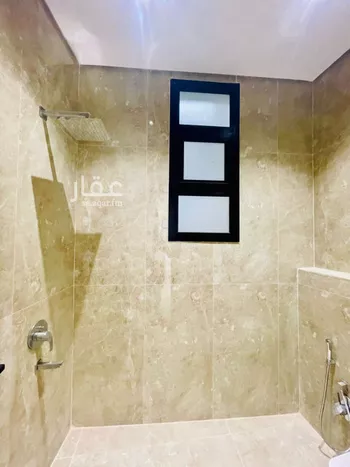 فيلا للبيع في شارع أحمد بن محمد الشعبي, حي المهدية, مدينة الرياض, منطقة الرياض صورة 4