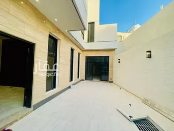 فيلا للبيع في شارع أحمد بن محمد الشعبي, حي المهدية, مدينة الرياض, منطقة الرياض صورة 3