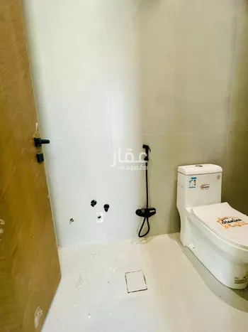فيلا للبيع في شارع الكمال بن طلحة, حي المهدية, مدينة الرياض, منطقة الرياض صورة 4