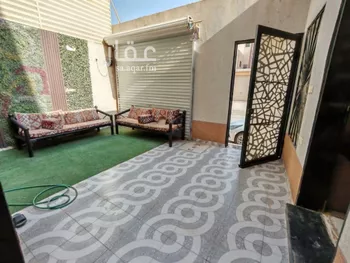 فيلا للإيجار في شارع ابن رشيد الفهري, حي العوالي, مدينة الرياض, منطقة الرياض