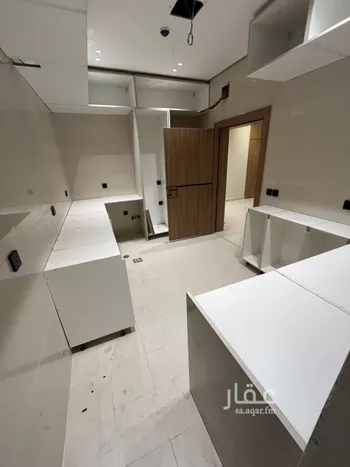 شقة للبيع في شارع ابن الشهاب, حي البندرية, مدينة الخبر, المنطقة الشرقية صورة 3