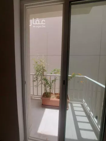 فيلا للإيجار في شارع علي بن أحمد العمري, حي العارض, مدينة الرياض, منطقة الرياض