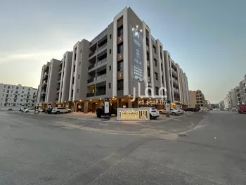 شقة للبيع في شارع الحمراء, حي الحمراء, مدينة الخبر, المنطقة الشرقية صورة 2