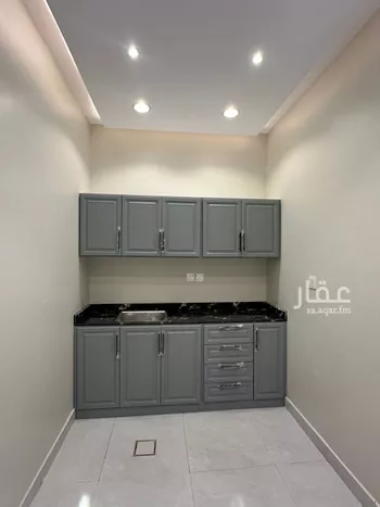 شقة للإيجار في شارع الشيخ عثمان بن ابراهيم الحقيل, حي الملك فهد, مدينة الرياض, منطقة الرياض صورة 2