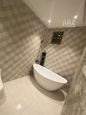 فيلا للبيع في شارع عبداللطيف بن المبارك, حي المهدية, مدينة الرياض, منطقة الرياض صورة 5