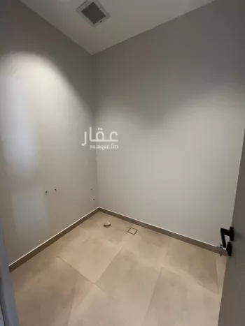 شقة للبيع في شارع الشيخ عبدالرحمن بن عبداللطيف بن عبدال, حي المنار, مدينة الرياض, منطقة الرياض صورة 4