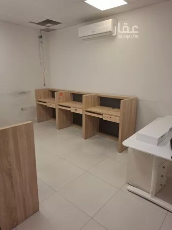 مكتب تجاري للإيجار في شارع الدائرى الشمالى الفرعي, حي الوادي, مدينة الرياض, منطقة الرياض صورة 5
