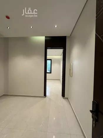 شقة للبيع في شارع عيسى بن سلمان ال خليفة, حي المعيزيلة, مدينة الرياض, منطقة الرياض صورة 3
