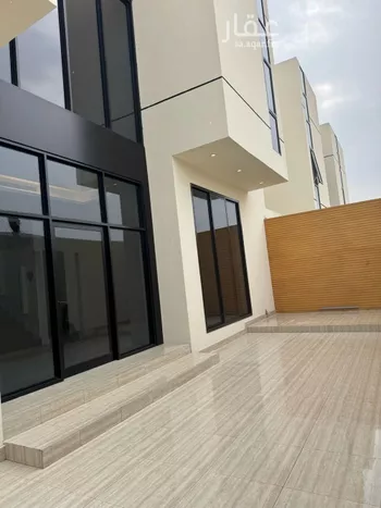 فيلا للبيع في شارع محمد بن عبدالجليل, حي الصفاء, مدينة الرياض, منطقة الرياض صورة 2
