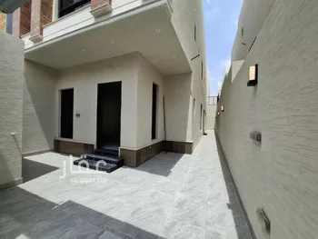 دور للبيع في شارع يونس الرشيدي, حي الرمال, مدينة الرياض, منطقة الرياض