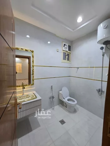 شقة للبيع في شارع بوابة الريان, حي الزهور, مدينة ابها, منطقة عسير صورة 2