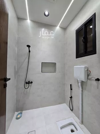 شقة للبيع في شارع اياس ابن البكير, حي الشرف, مدينة خميس مشيط, منطقة عسير صورة 4