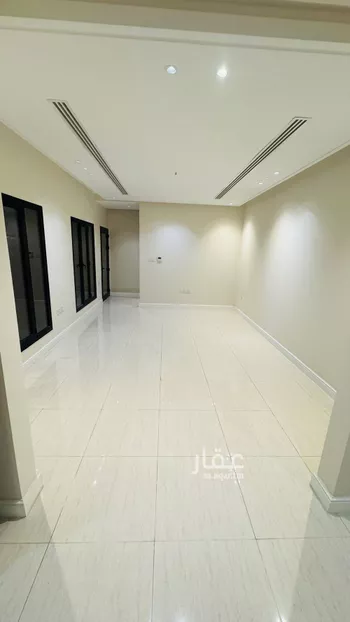 فيلا للبيع في شارع الكاتب, حي الراكة الشمالية, مدينة الدمام, المنطقة الشرقية صورة 2