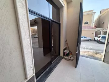 فيلا للبيع في شارع الحليلة, حي طويق, مدينة الرياض, منطقة الرياض صورة 4