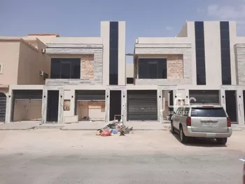 دور للبيع في شارع ابن الحطاب, حي العوالي, مدينة الرياض, منطقة الرياض صورة 2