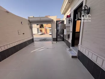 فيلا للبيع في شارع النثرة, حي ظهرة لبن, مدينة الرياض, منطقة الرياض صورة 4