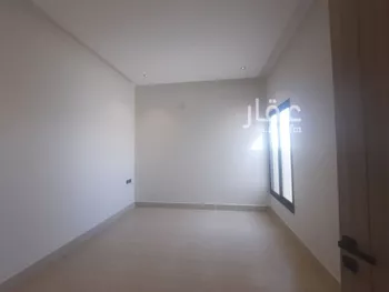 شقة للبيع في شارع عمرو بن مسعود, حي السويدي الغربي, مدينة الرياض, منطقة الرياض صورة 3
