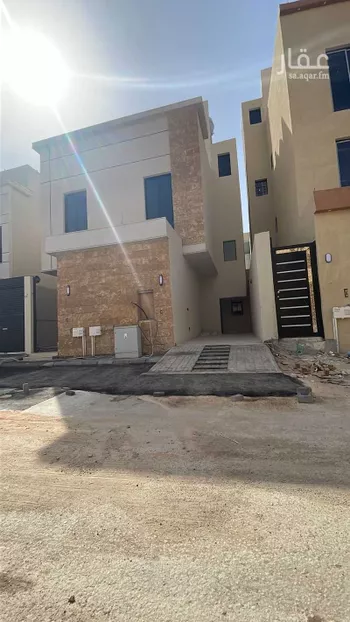 دور للبيع في شارع الرايه, حي الندوة, مدينة الرياض, منطقة الرياض صورة 3