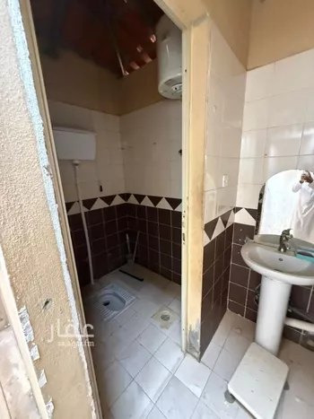 شقة للإيجار في شارع عبدالله بن رواق, حي السعادة, مدينة الرياض, منطقة الرياض