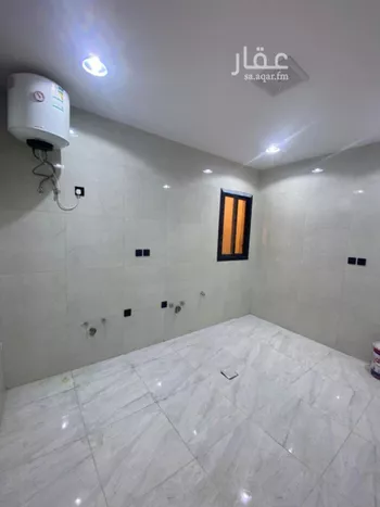 دور للبيع في شارع الزبيريه, حي عكاظ, مدينة الرياض, منطقة الرياض صورة 3