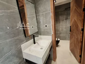 فيلا للبيع في شارع حسين الأبريقي, حي عكاظ, مدينة الرياض, منطقة الرياض صورة 2