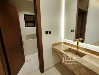 دور للبيع في شارع النمور, حي عكاظ, مدينة الرياض, منطقة الرياض صورة 5
