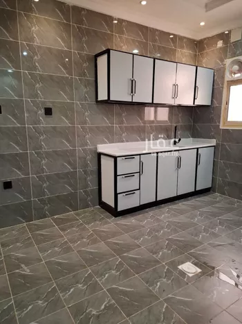 شقة للإيجار في شارع الشيخ حسن بن حسين بن علي, حي الحمراء, مدينة الرياض, منطقة الرياض صورة 4