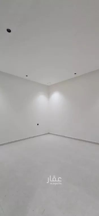 دور للبيع في شارع حميد الطويل, حي عكاظ, مدينة الرياض, منطقة الرياض صورة 2
