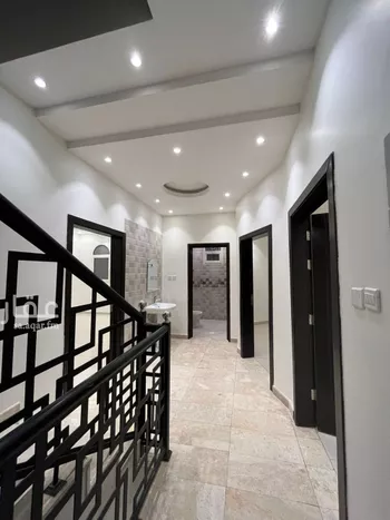 فيلا للإيجار في شارع رقم 520, حي النرجس, مدينة الرياض, منطقة الرياض صورة 2