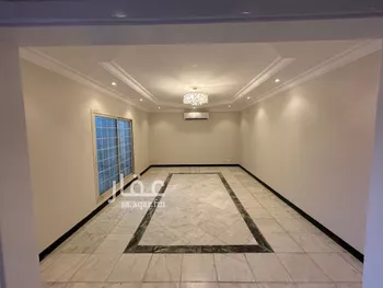 فيلا للإيجار في شارع ناصر الدين الطائي, حي الفلاح, مدينة الرياض, منطقة الرياض صورة 4