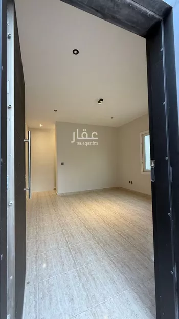 فيلا للإيجار في شارع علي بن عمر الحمامي, حي مطار الملك خالد الدولي, مدينة الرياض, منطقة الرياض صورة 5