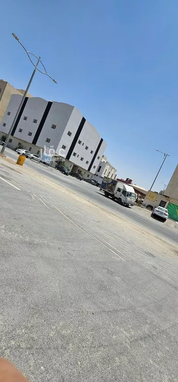 عمارة للبيع في شارع رقم 120, حي النرجس, مدينة الرياض, منطقة الرياض صورة 2