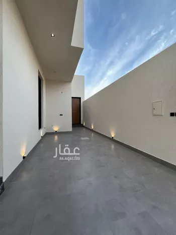 فيلا للبيع في شارع عبدالقادر بن عبدالوارث, حي المهدية, مدينة الرياض, منطقة الرياض صورة 4