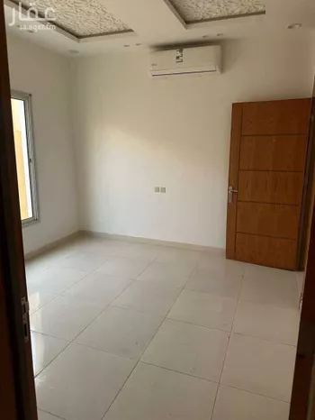 فيلا للبيع في شارع إبراهيم بن نغيمش, حي شبرا, مدينة الرياض, منطقة الرياض صورة 3