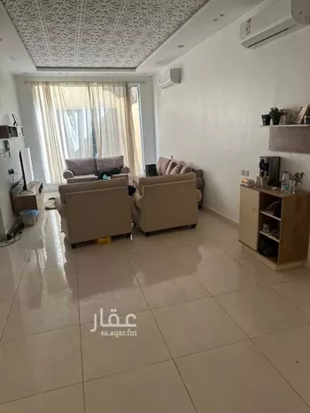 فيلا للبيع في شارع إبراهيم بن نغيمش, حي شبرا, مدينة الرياض, منطقة الرياض صورة 2