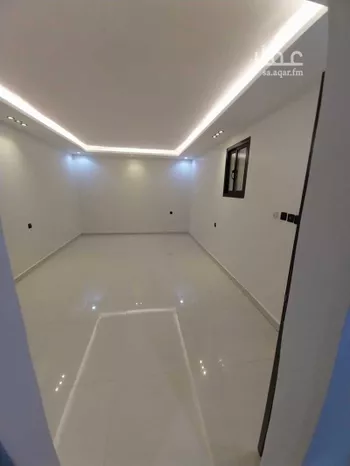 عمارة للإيجار في شارع عبدالملك بن العباس, حي القيروان, مدينة الرياض, منطقة الرياض