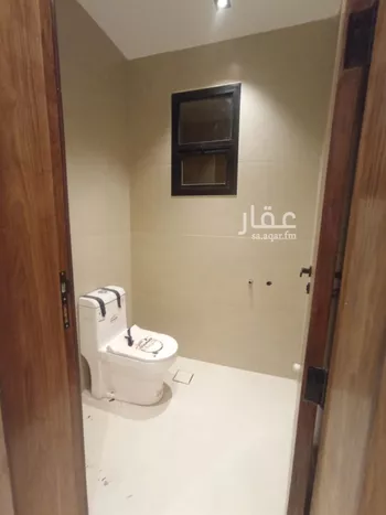 دور للبيع في شارع النفوذ, حي عكاظ, مدينة الرياض, منطقة الرياض صورة 4