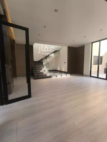 فيلا للبيع في شارع السيل, حي المهدية, مدينة الرياض, منطقة الرياض صورة 3