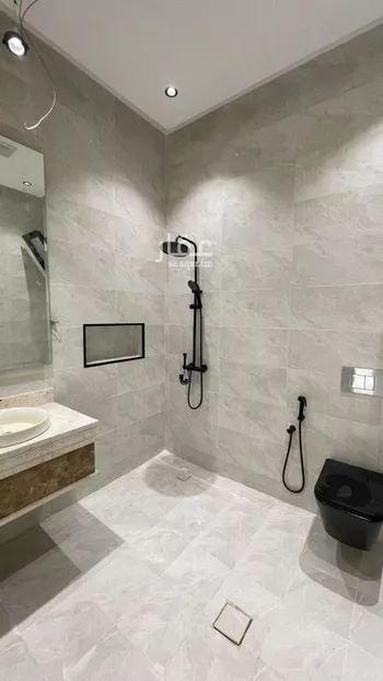شقة للبيع في شارع اسماء بنت عميس, حي الرحاب 1, مدينة جازان, منطقة جازان صورة 3